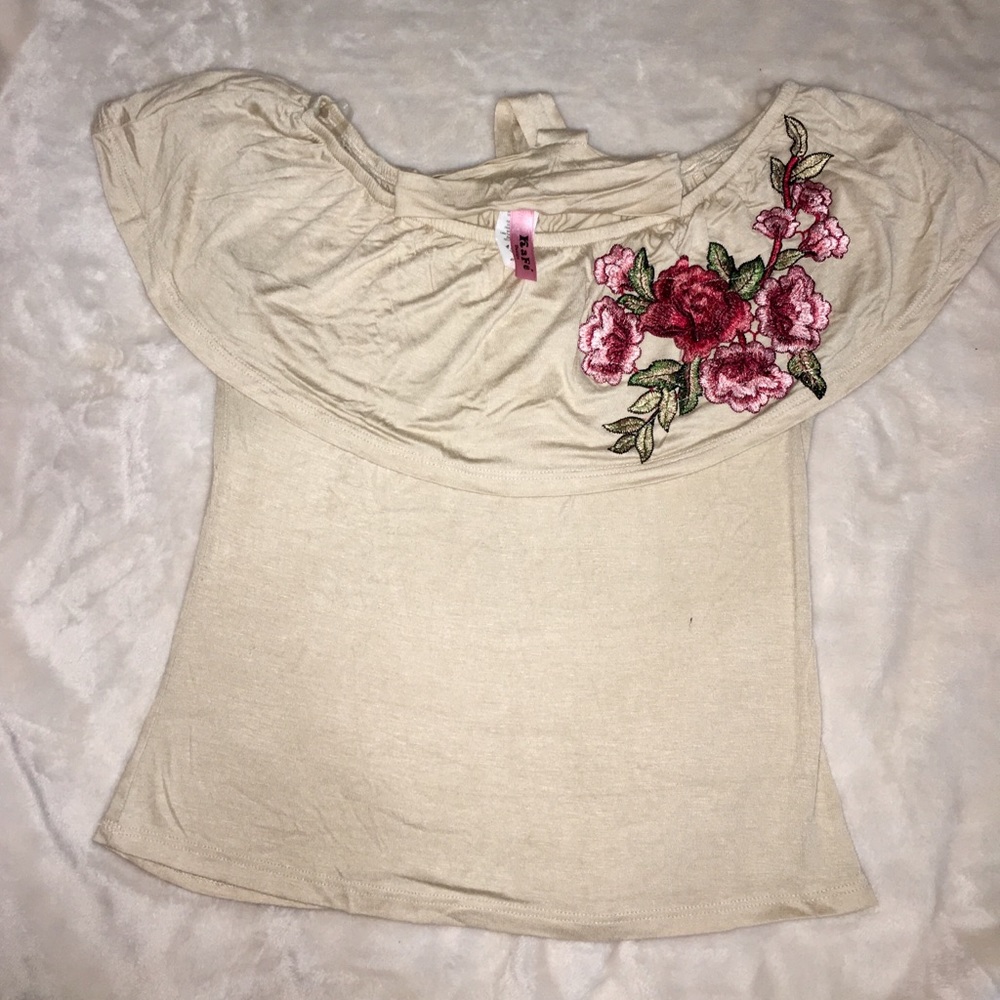 Off the shoulder choker like top